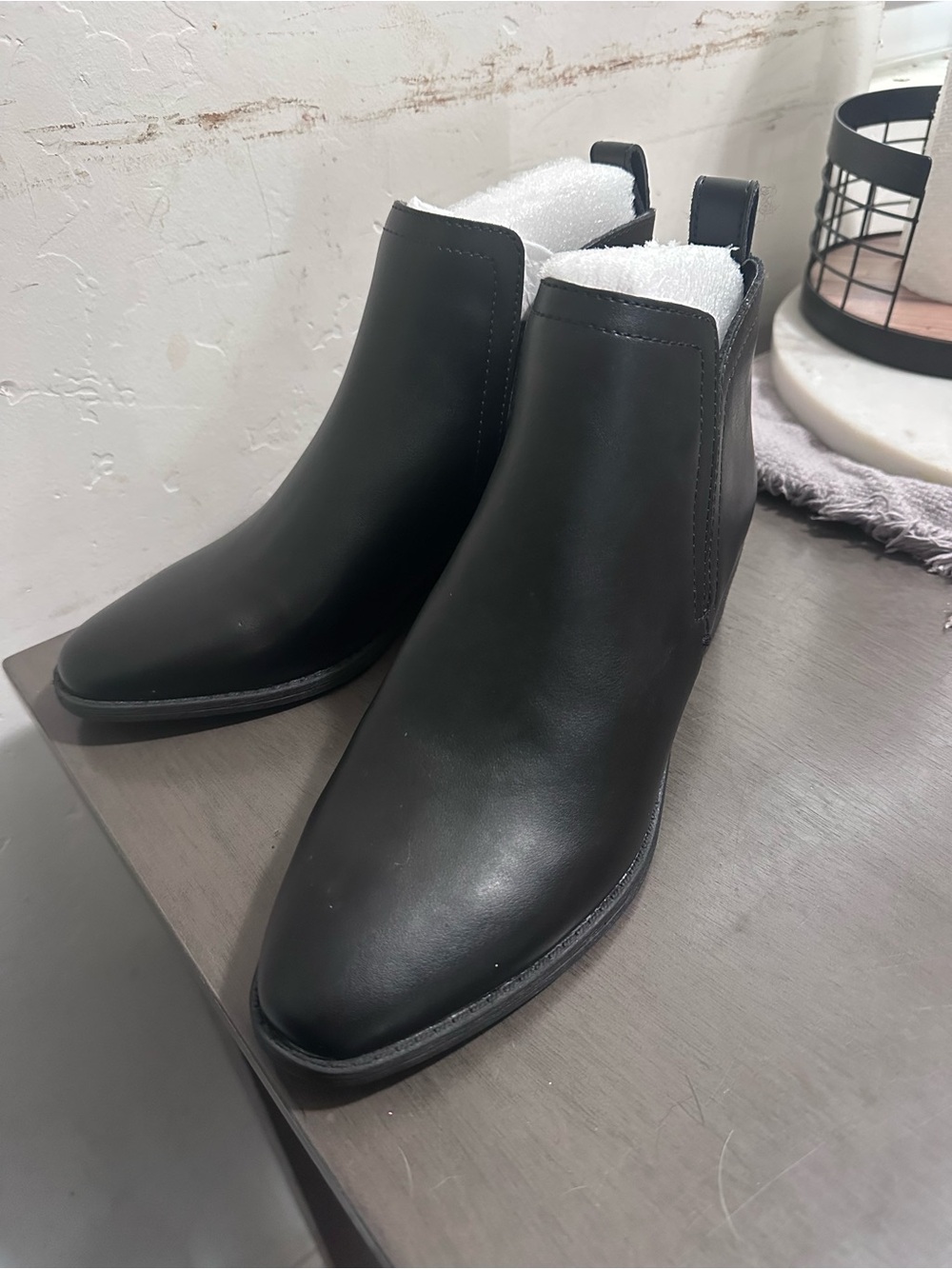 Dolce Vita Women Pointed Toe Ankle Booties Low Heel Size 9